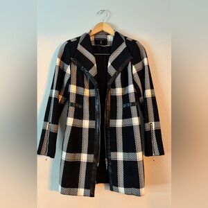 White House Black Market Black and White Plaid Coat